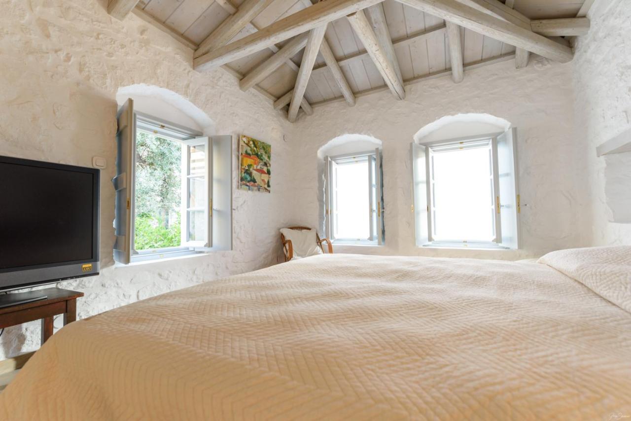 Real Estate Hydra (Saronic Islands)